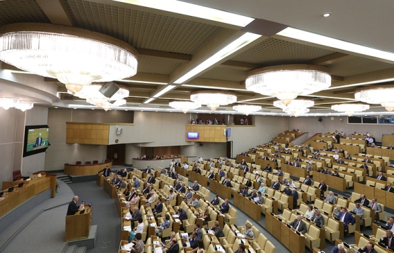 Госдума приняла законопроект о помощи инвалидам-колясочникам при посадке в поезда