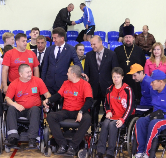 Всероссийский турнир по настольному теннису собрал в Брянске десятки инвалидов-колясочников