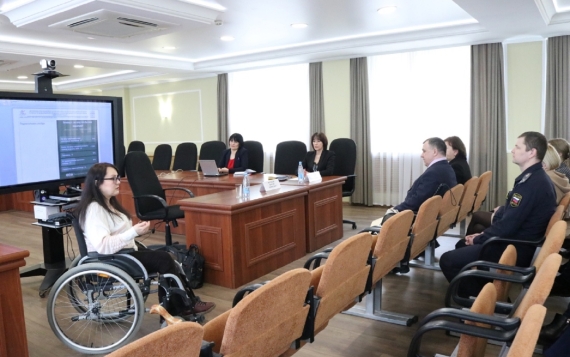 В районных и городских судах Удмуртии пройдут занятия по этичному общению с людьми с ограничениями здоровья