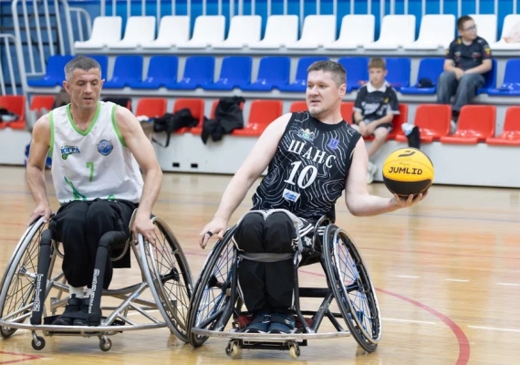 В Нягани прошёл товарищеский турнир по баскетболу 3×3 на колясках «Тюмень‑Югра»