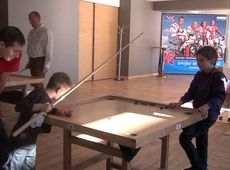 Инвалиды в Удмуртии займутся производством столов для настольных игр 
