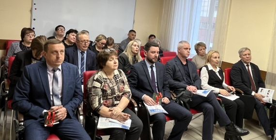 В Барнауле состоялся межведомственный круглый стол «Проблемы инвалидов решаем вместе»